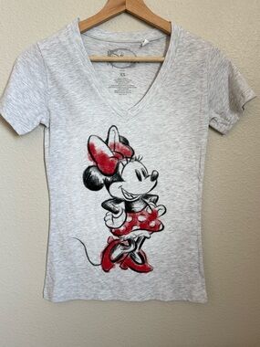 🖤🩷 Disney Parks Womens Gray T‑Shirt with Retro Minnie Mouse